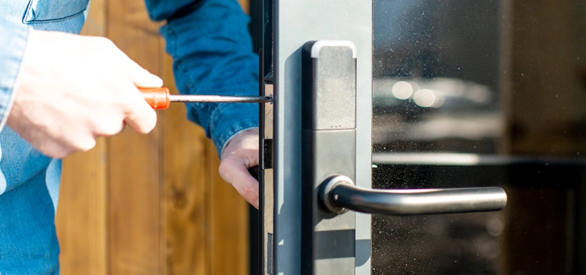 Aluminium Door Lock Replacement in Windsor, California