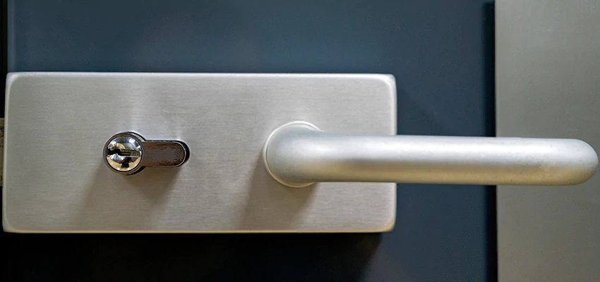 Change Patio Door Locks in Windsor, California